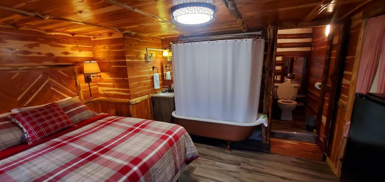 Log Cabin Inn Eureka Springs Dış mekan fotoğraf