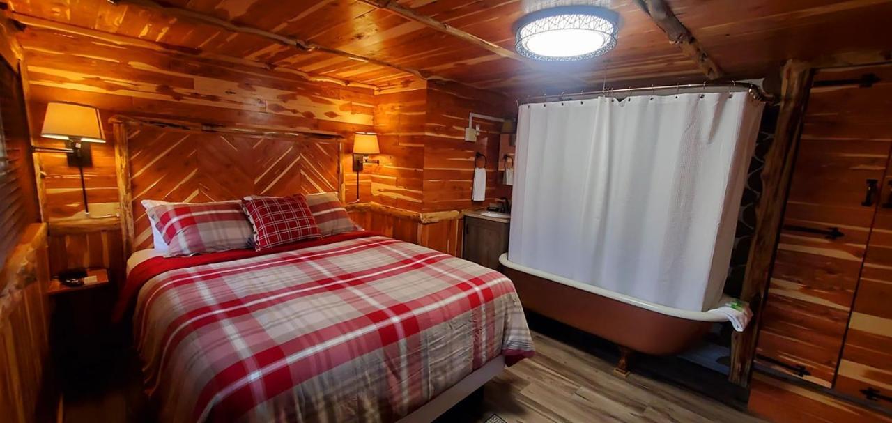 Log Cabin Inn Eureka Springs Dış mekan fotoğraf