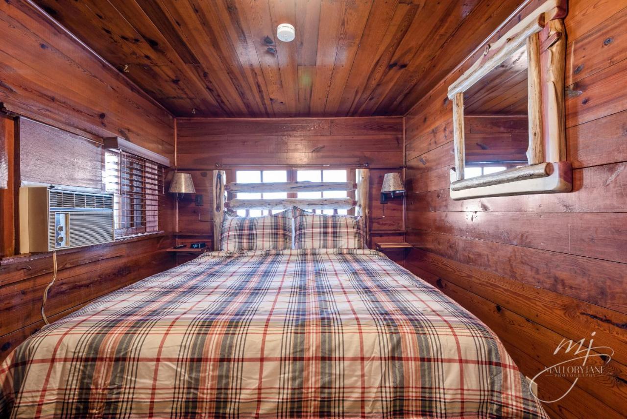 Log Cabin Inn Eureka Springs Dış mekan fotoğraf