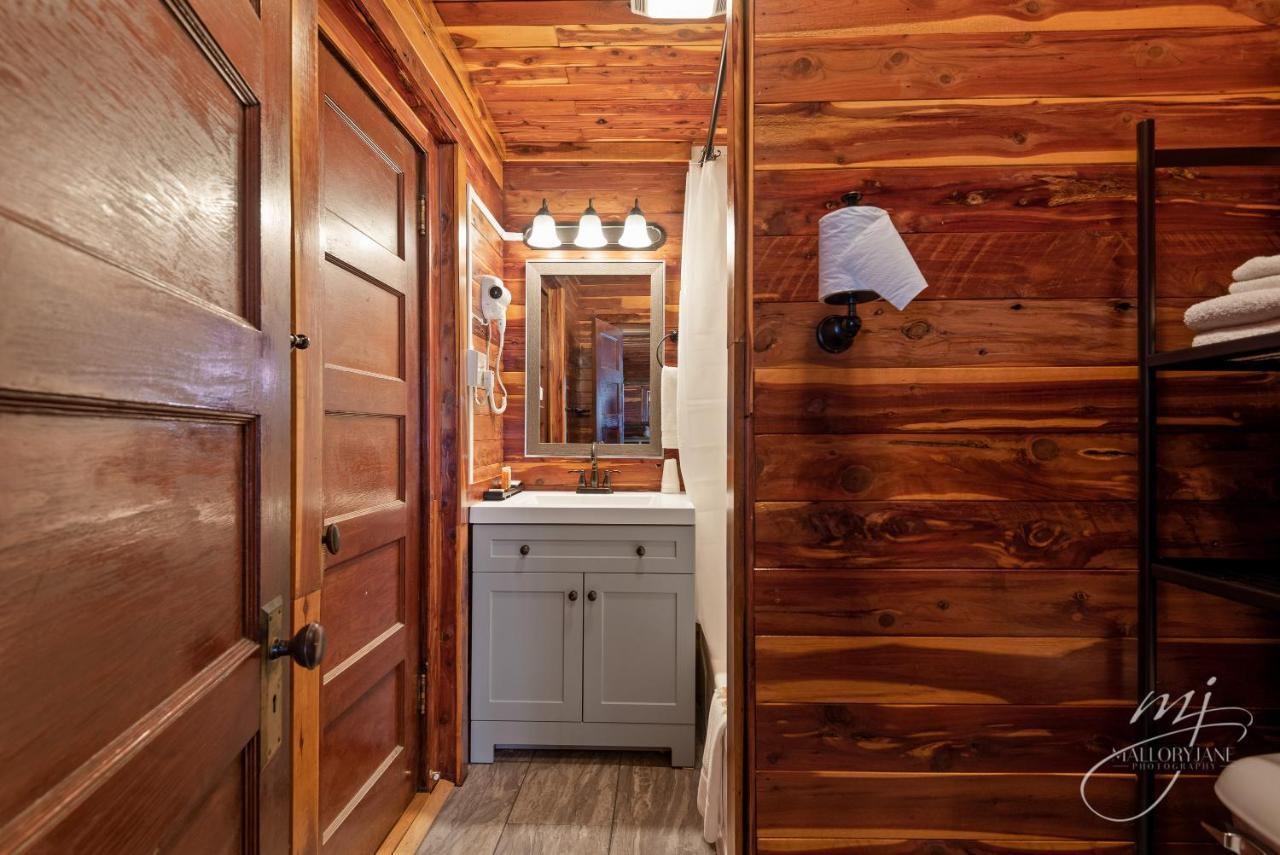 Log Cabin Inn Eureka Springs Dış mekan fotoğraf