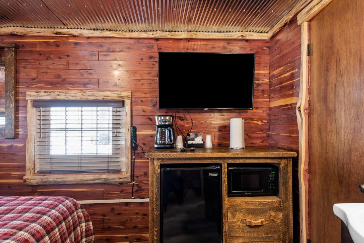 Log Cabin Inn Eureka Springs Dış mekan fotoğraf