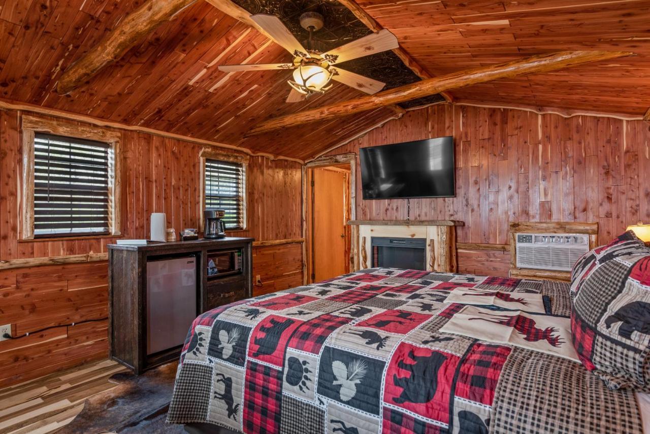 Log Cabin Inn Eureka Springs Dış mekan fotoğraf