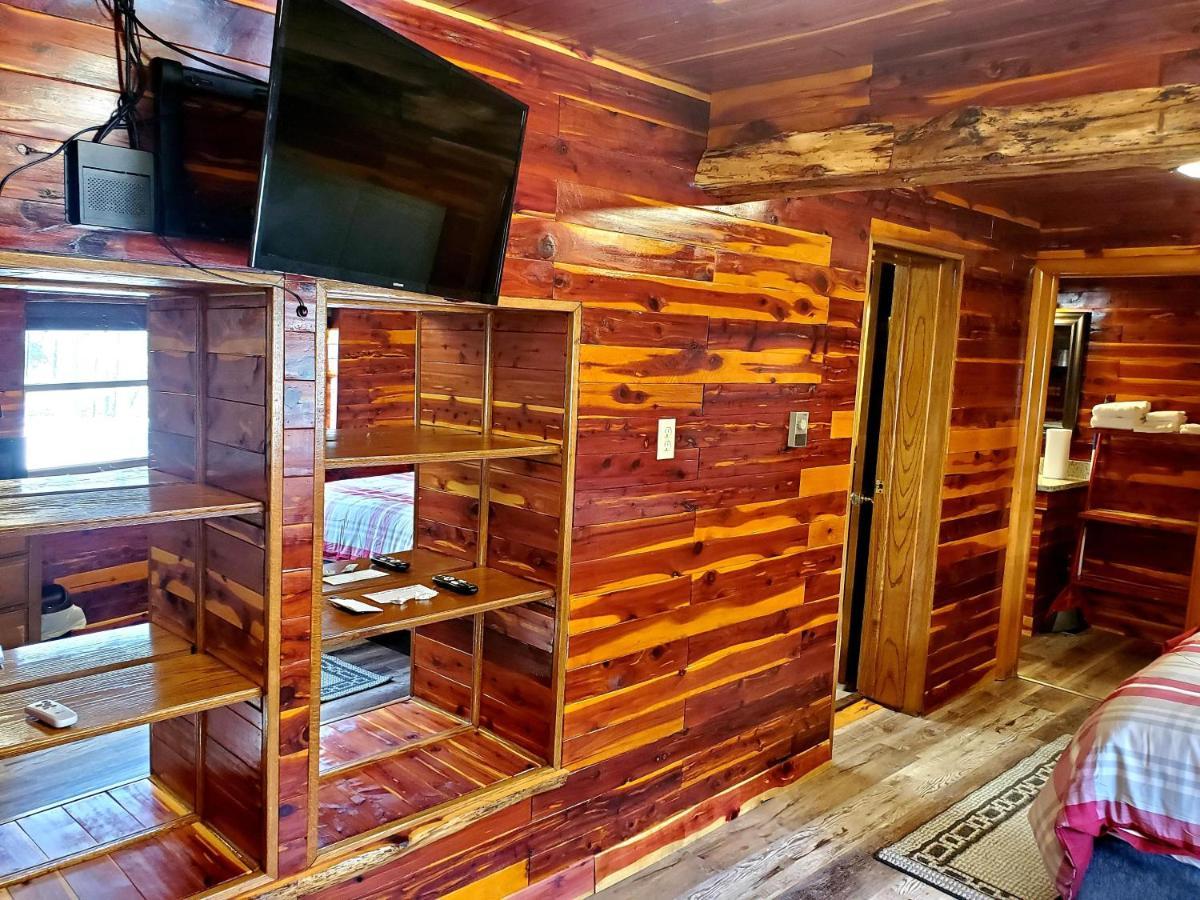Log Cabin Inn Eureka Springs Dış mekan fotoğraf